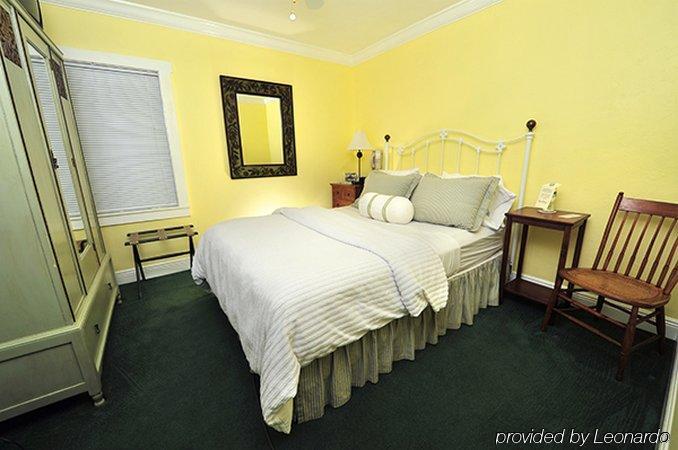 ليك وورث Mango Inn Bed And Breakfast الغرفة الصورة